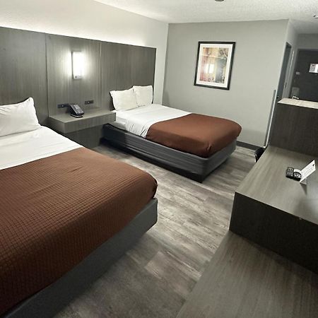 Magnuson Hotel Fort Wayne North - Coliseum Экстерьер фото