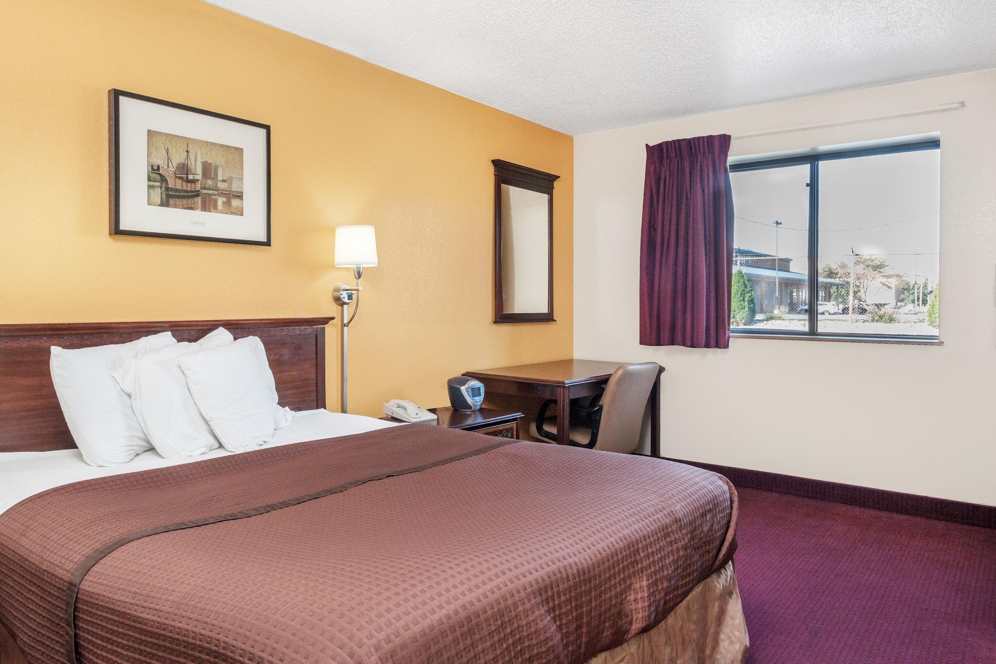 Magnuson Hotel Fort Wayne North - Coliseum Экстерьер фото