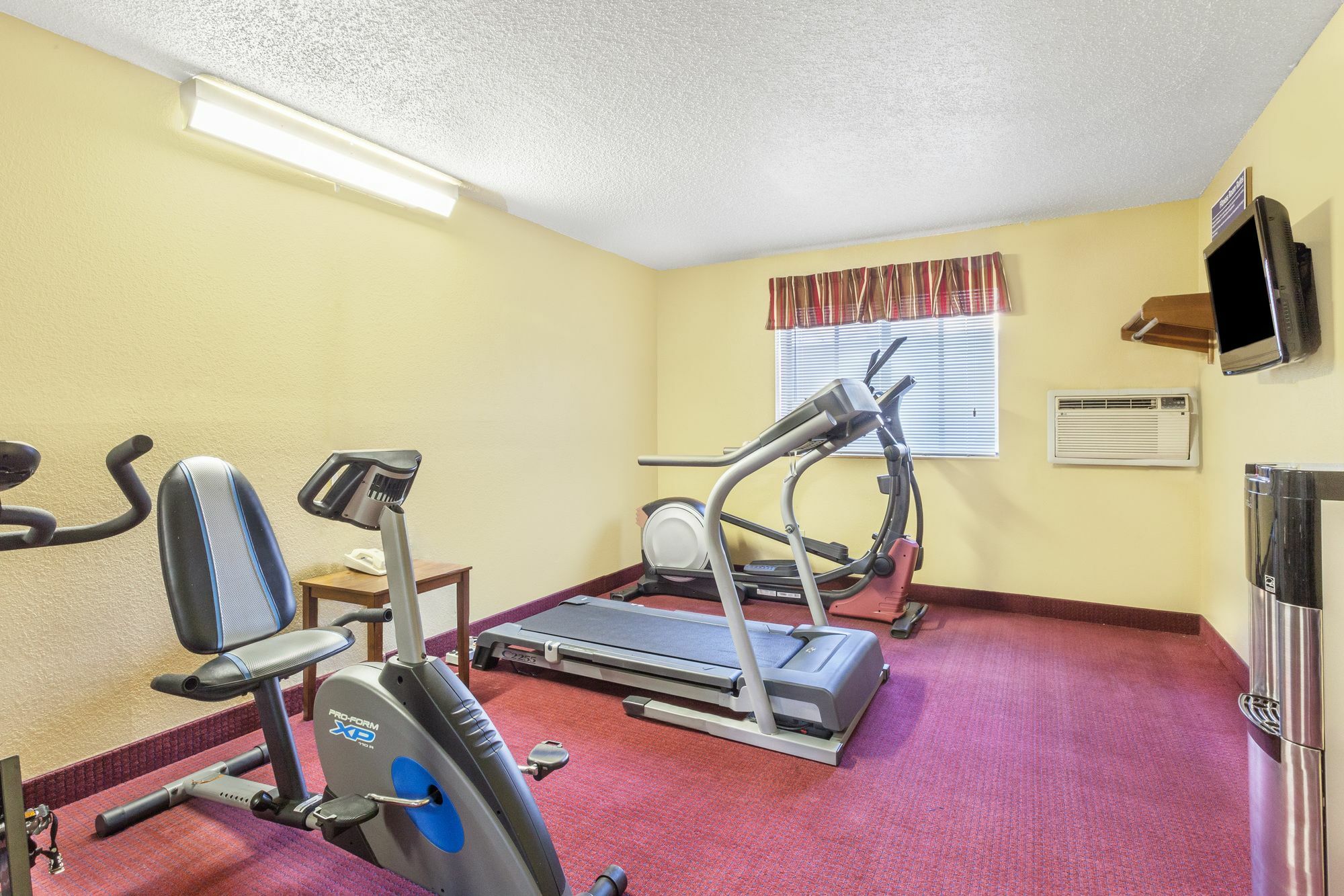 Magnuson Hotel Fort Wayne North - Coliseum Экстерьер фото