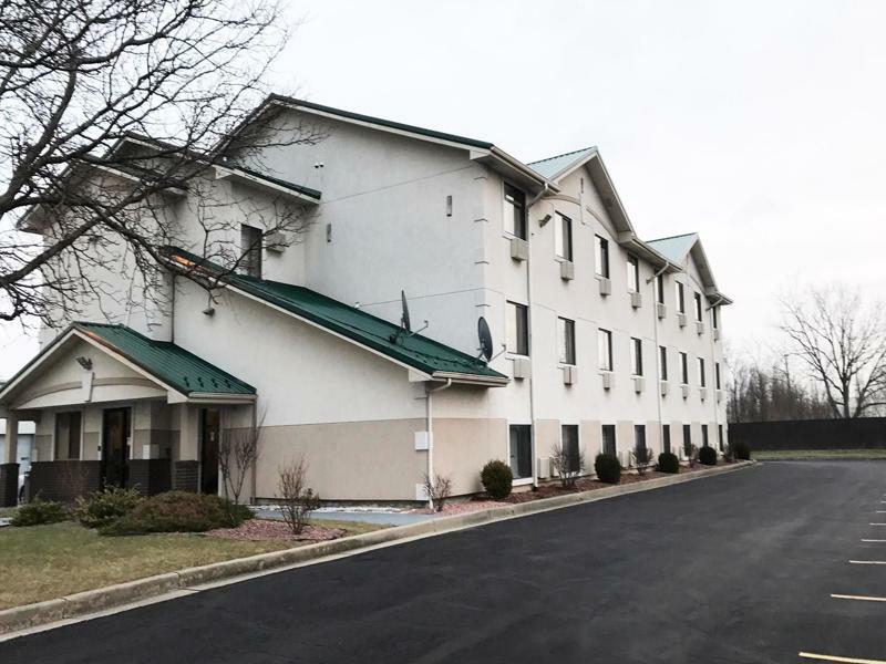 Magnuson Hotel Fort Wayne North - Coliseum Экстерьер фото